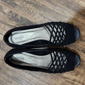 East 5th Women's Black Strappy Flats